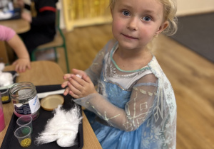 Julia robi swój eliksir.