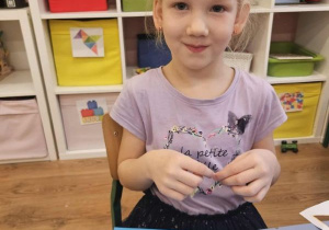 Stefcia się uśmiecha.