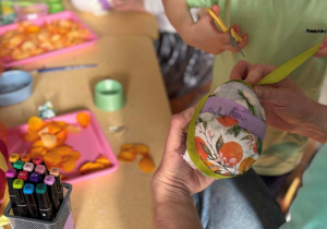 Wspólne tworzenie jajka