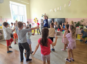 Zumba Kids w Grupie „Kotki” - radosne zajęcia pokazowe