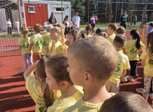 Mali sportowcy na medal! Sześciolatki na spartakiadzie w SP nr 109 w Łodzi
